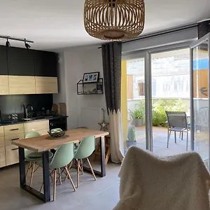 https://la-tintaine.hotels-rhonealpes.com